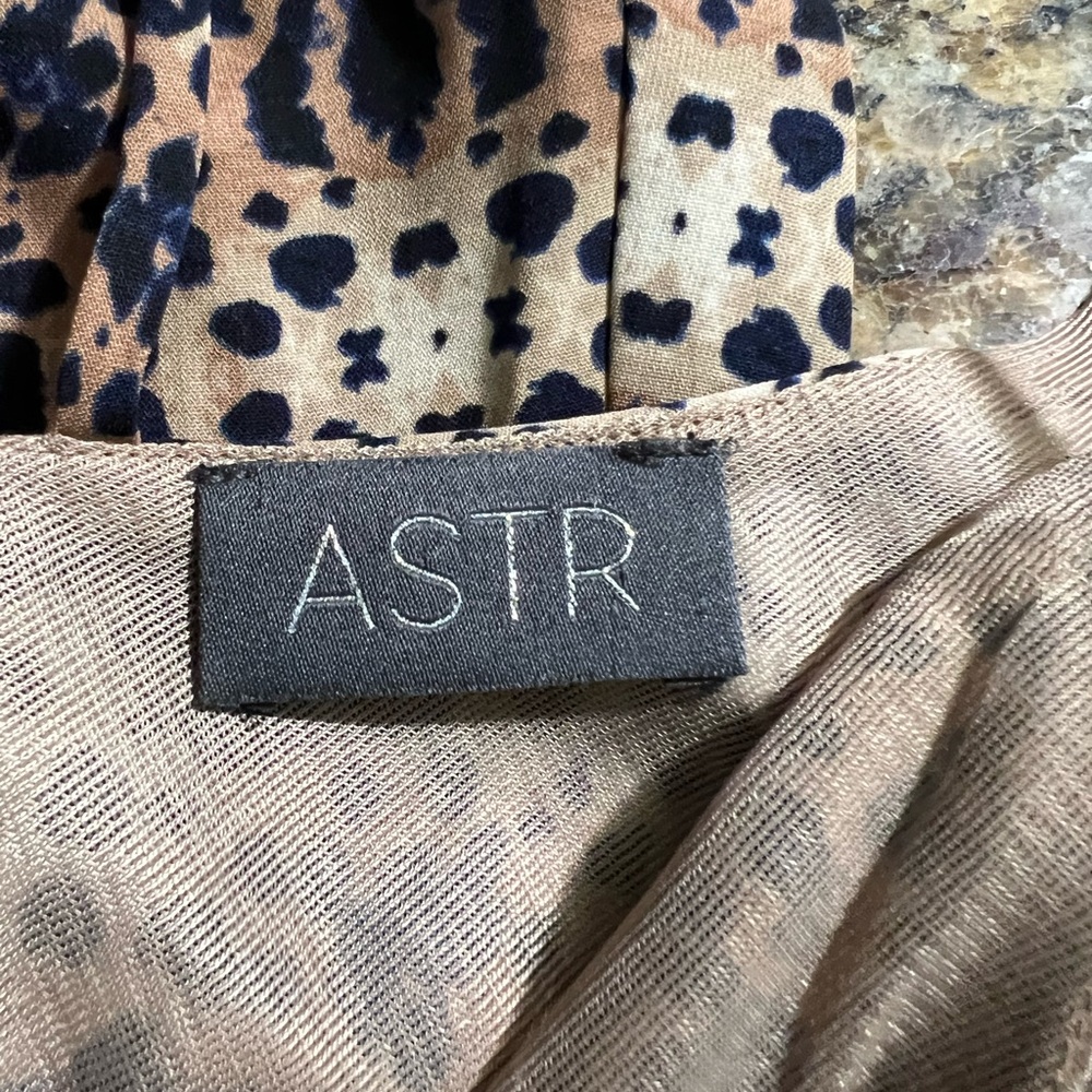ASTR SLIP DRESS SIZE S🖤 - Picture 7 of 8